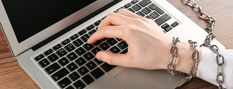 Valitsemalla ilmaiset kotisivut olet usein sidottu yhteen palveluntarjoajaan.